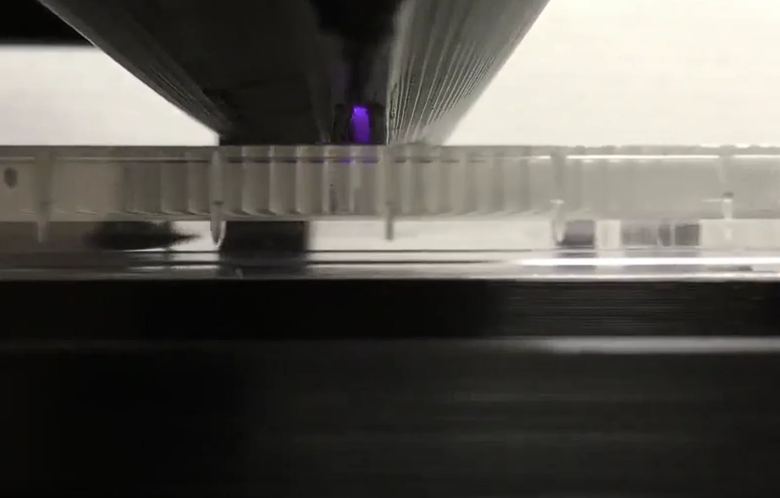 Cold plasma treating labware in the Plasma Knife